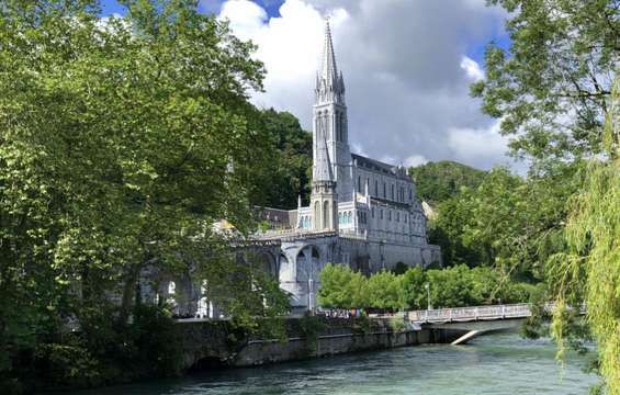 site-touristique-vinci-autoroutes-basilique-lourdes