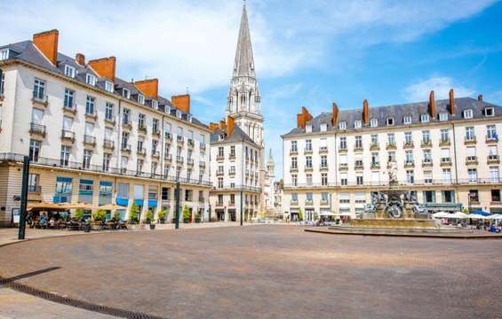 site-touristique-vinci-autoroutes-place-royale-nantes