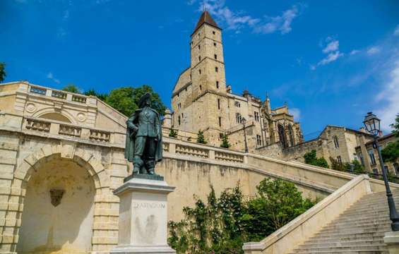 auch-gers-occitanie-route-dartagnan-vinci-autoroutes