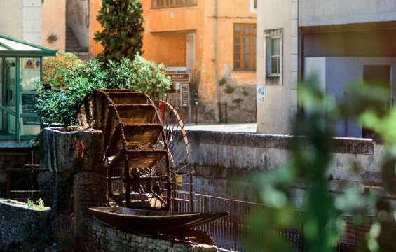 site-touristique-vinci-autoroutes-fontaine-de-vaucluse