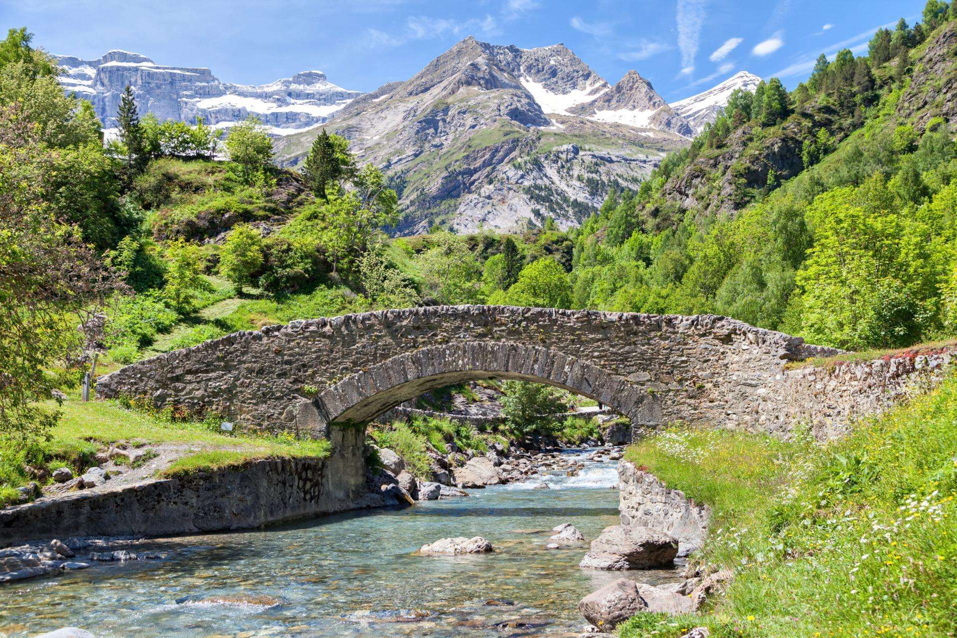 vallees-gavarnie-vinci-autoroutes