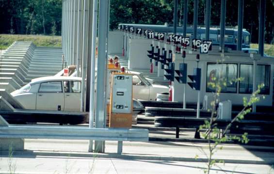 peage-saint-arnoult-autoroute