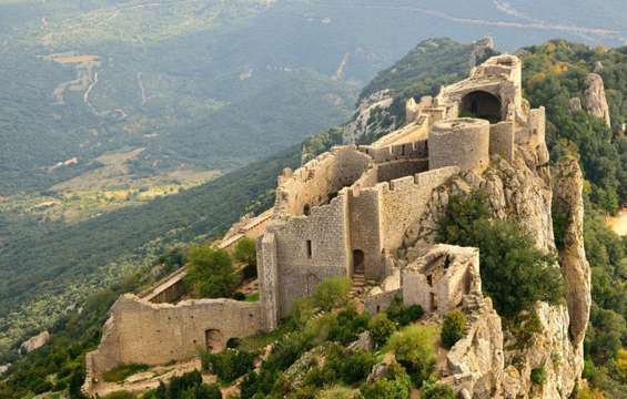 chateau-peyrepertuse-route-chateaux-cathares-vinci-autoroutes