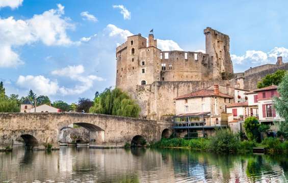 site-touristique-vinci-autoroutes-chateau-clisson