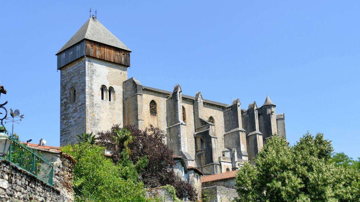 site-touristique-vinci-autoroutes-cathedrale-sainte-marie-de-saint-bertrand-de-comminges