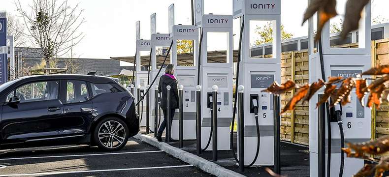 Recharge électrique : une centaine de bornes supplémentaires « eborn »