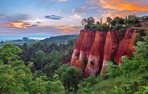 site-touristique-vinci-autoroutes-parc-naturel-regional-luberon