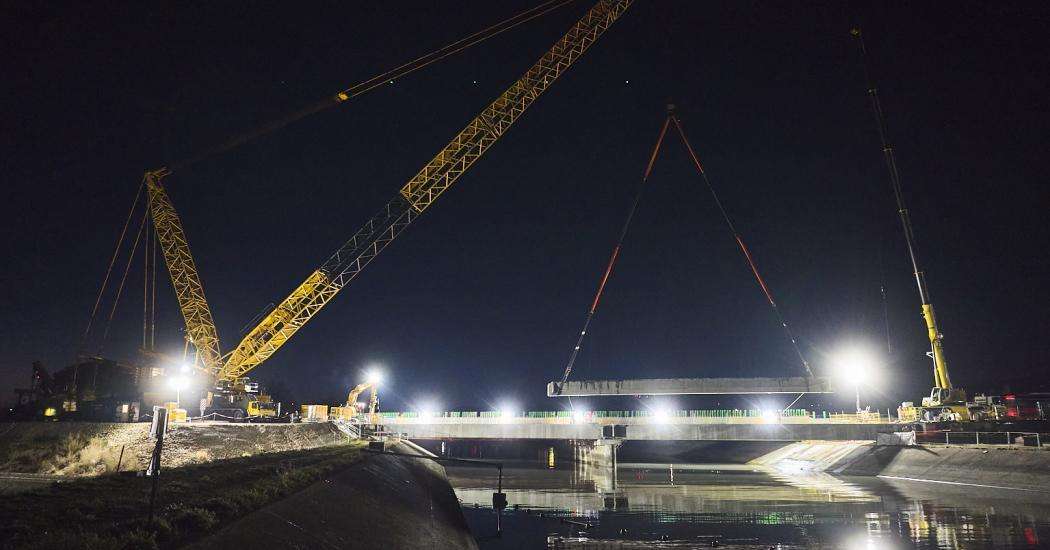 A7-A54 Bifurcation-pont-nuit-2 