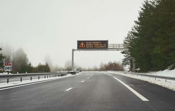 autoroute-en-hiver